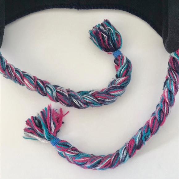 Brooks Brothers Blue Puffer Down Filled Vest & Merrell Pom Hat - Picture 13 of 15